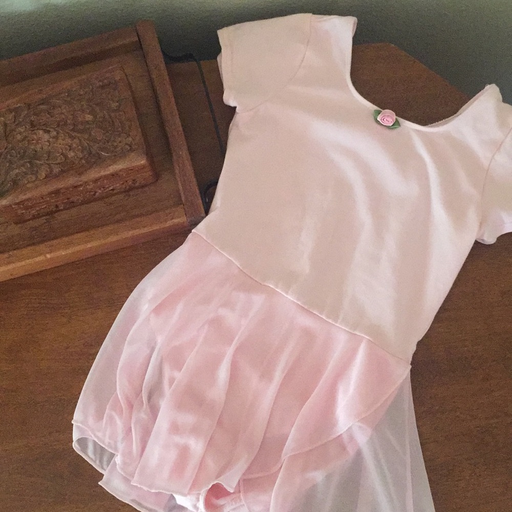 🐰 Girls Pink Leotard skirt Future star Capezio M